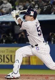 Baseball: Murakami homers in 1st at-bat of season in Yakult's win