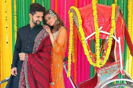 If you liked the pictures from chanchal and marvi sindhi at her home: Sargun Mehta And Ravi Dubey At Brother S Wedding