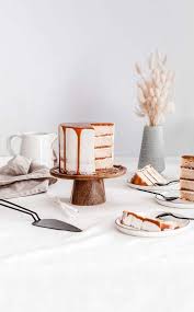 Layer Cake Caramel Au Beurre Sale Simple Et Delicieux Recette En 2020 Layer Cake Caramel Au Beurre Sale Ganache Caramel