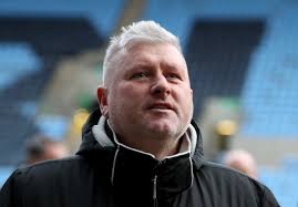 Blackpool boss Terry McPhillips quits Seasiders in contract U-turn despite  telling squad he'd stay |