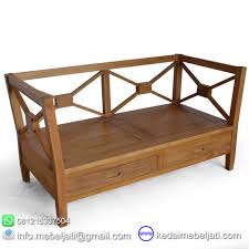 Harga kayu jati, merbau, kamper, bengkirai, kelapa, meranti, ulin, gelam dan akasia, serta reng, usuk, balok dan papan di atas belum termasuk biaya pengiriman. Sofa Kayu Jati Minimalis 2 Dudukan Kks 026 Harga Termasuk Bantalan Jok