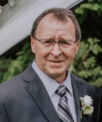 Doug Barlow's Instagram, Twitter & Facebook