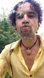 somethings never change ✨🌻👑💐🌸🩷🦩 * * #livemusic #reels #songwriter  #fyp #singer #music #musicans #explore #liveinthemoment #artist #art #love  #acoustic #guitar #singersongwriter #fun #musicismylife