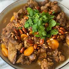 Recette Du Tajine D Agneau Aux Fruits Secs De Julie Andrieu Comment Faire Un Tajine Maison A L Agneau Et Aux Fruits En 2020 Tajine Agneau Recette Tajine Agneau Tajine