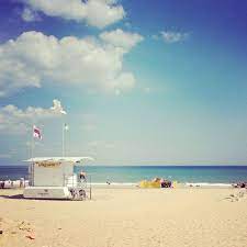Lifestyle Walking On Sandbanks Beach Poole Austin Vacation Ontario Canada Travel Beaches In Ontario