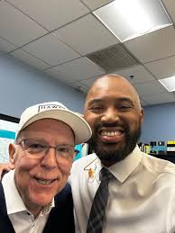 We were treated to a visit my the one and Tom Skilling today. He looks  great, semi-retirement is treating him well. He's also back at WGN TV. Look  for contributions from him
