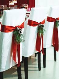 Christmas Table Ideas Decorating With Red And White Christmas Chair Christmas Deco Christmas Holidays