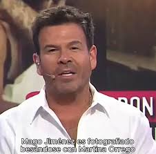 Mago Jiménez es fotorafiado besándose con Martina Orrego 😱,  #HayQueDecirlo13 🤩 De lunes a viernes desde las 17hrs 💖por las pantallas  de #Canal13 y #13Go 📲📺💻