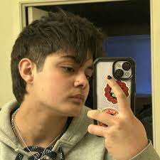 Physics Courses & LAs