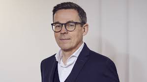 We are all proud of his tenacious ambition and the daring he has shown throughout his life, his family said in a statement. Pierre Cardin Geschaftsfuhrer Karl Friedrich Schielmann Im Gesprach Die Frage Ist Wie Will Und Kann Man Die Saison Jetzt Noch Retten