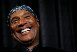 Bekannt wurde er vor allem durch seine auftritte in der chappelle's show und als autor für den comedian richard pryor. Comedian Paul Mooney Dies Of Heart Attack At 79 New York Daily News