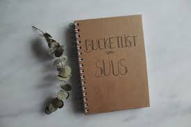 Origineel Cadeau Een Zelfgemaakte Bucketlist Met Een Twist Bucketlists Verjaardagscadeaus Zelfgemaakt