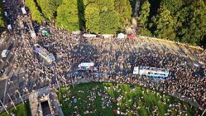 Bilder aus einer stadt wie keine andere. Christopher Street Day In Berlin Rund Eine Million Teilnehmer Beim Csd Panorama