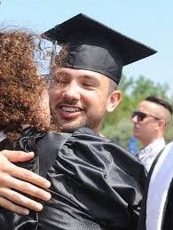 Jennifer Cambra's Instagram, Twitter & Facebook