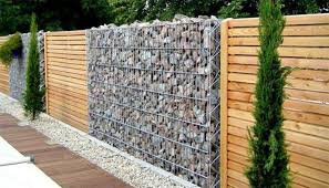 Gartenzaune Originelle Designs Die Sie Begeistern Werden Modernes Zaun Design Gabionenwand Gartengestaltung