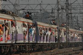 2,612 Crowded Train India Royalty-Free ...