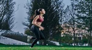 Manfaat sit up secara jangka panjang adalah membakar lebih banyak kalori. Cara Simpel Kecilkan Perut Sebelum Tidur