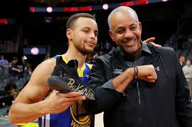 Ayesha and steph curry have welcomed their third child, a son named canon w. Warriors Vs Blazers Game 1 Steph Curry S Parents Support Both Sons Golden State Of Mind
