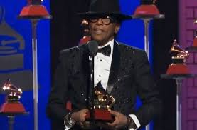 Sergio Vargas gana el Latin Grammy a Mejor Álbum de Merengue y/o Bachata,  ¿algún problema? – Más Vip