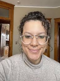 Linda Lade's Instagram, Twitter & Facebook