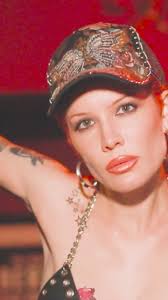 Happy New Year everyone! 🎉💞 2021 was definitely an …. Interesting year to  say the least haha but none the less we survived and made the most of it.  If there's one