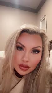 Miranda Dougherty's Instagram, Twitter & Facebook