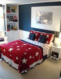 Easy patriotic decorations you are going to love. Independence Day Inspiration Patriotic Bedroom Ideas Hirshfield S