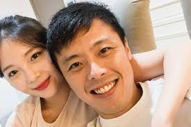 5 Fakta Pernikahan Kapten Vincent Raditya, Istri Hamil?