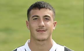 Carlo Cavallo al Messina, chi è il giovane attaccante con un passato alla  Juventus