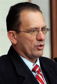 Hartford mayor arrested