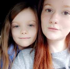 I am calling out to the public. I am trying to locate some old friends of  my Great Uncle Jeffrey Lynn Munn also graduated from North Tonawanda Scott  G Lichtenberger Or Brett