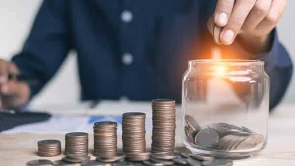 3 retirement withdrawal strategies that will extend your savings | Mint