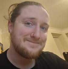 Anyone else having a bug with the card collection? I have opened countless  packs and have all of the first set of cards but the website only registers  me as having 4