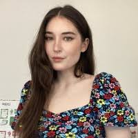 Victoria Janik's Instagram, Twitter & Facebook