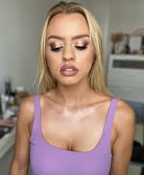 Marta Dabrowska's Instagram, Twitter & Facebook