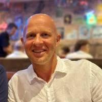 100+ "Stephen Bottomley" profiles