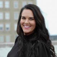 Britt Edwards's Instagram, Twitter & Facebook