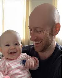 My mom disowned me for marrying a single mom — she laughed at my life, then  broke down as she saw it three years later. My dad left when I was 5.