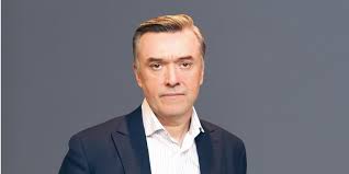 Об этом сообщила его подруга, ведущая светлана вольнова на своей. Yevgen Yermakov Dosye Biografiya Statki 2019 Skilki Groshej U Spivvlasnika Atb Yermakova Nv