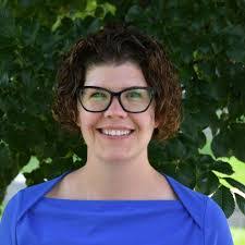 Jennifer Howes's Instagram, Twitter & Facebook