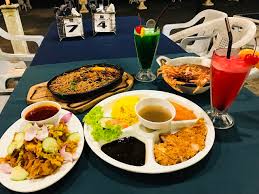 Nak tahu mana destinasi terbaik untuk dilawati semasa berada di perlis nanti jom lihat disini. 11 Tempat Makan Best Area Perlis Budak Bandung Laici