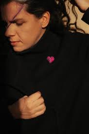 Fotos: Una creadora abre en su taller de Solokoetxe una exposición que  protagonizan las mujeres del barrio