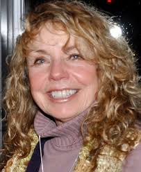 Carol Knapman Weis Service Details