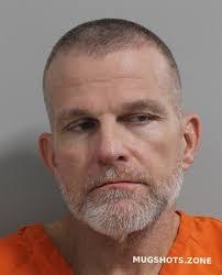 Paul Combee's Instagram, Twitter & Facebook