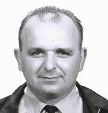 Edward Jakubowski's Instagram, Twitter & Facebook