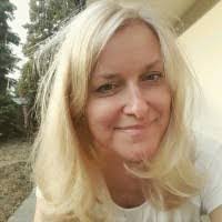 Nicole Heinz's Instagram, Twitter & Facebook