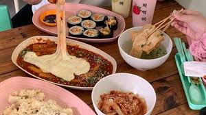 Everytime me and my family wants to eat korean food we always come here! Chamogo Korean Street Food House Rekomendasi Tempat Makan Ala Korea Di Surabaya Surya Travel