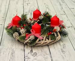 Adventskranz Basteln Das Highlight In Der Adventszeit Adventskranz Basteln Weihnachtskranz Und Advent