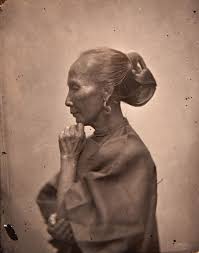 Besides it can hide the wrinkles. Hairstyle Wikipedia