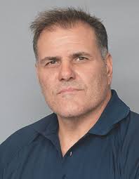 ABC Supply recognizes two associates with Ken Hendricks Award